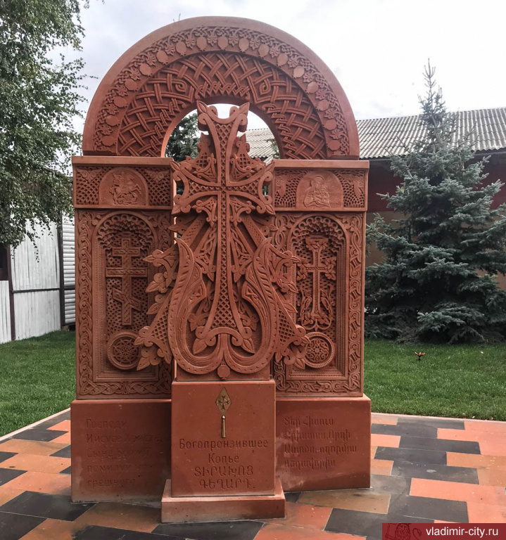 хачкар в Киржаче