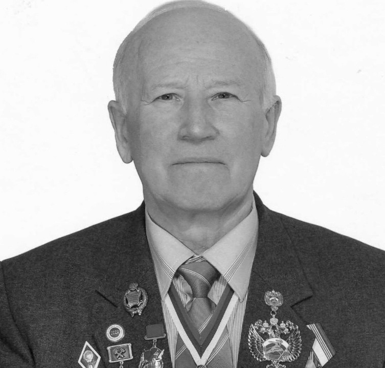 На 80-ом году скончался Заслуженный работник физической культуры РФ Петр Михейкин