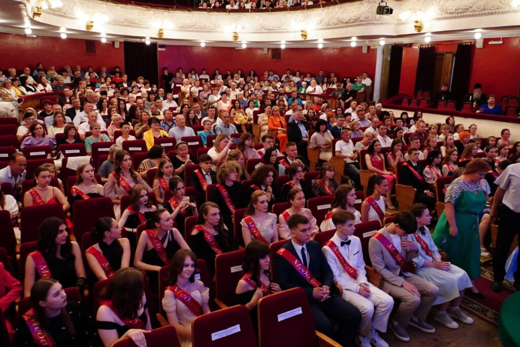 От Сеула до Канады. Куда поступили муромские выпускники