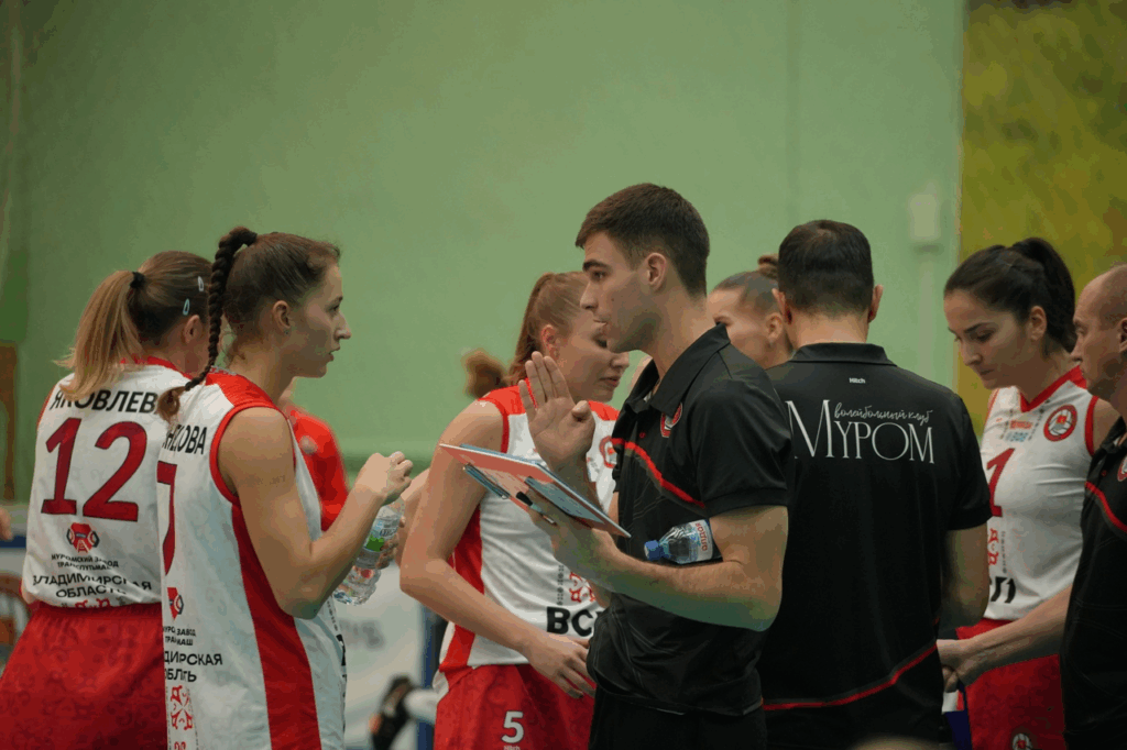 Ошибка тренера и невнимательность судей чуть было не стоили ВК "Муром" победы во второй игре домашнего тура