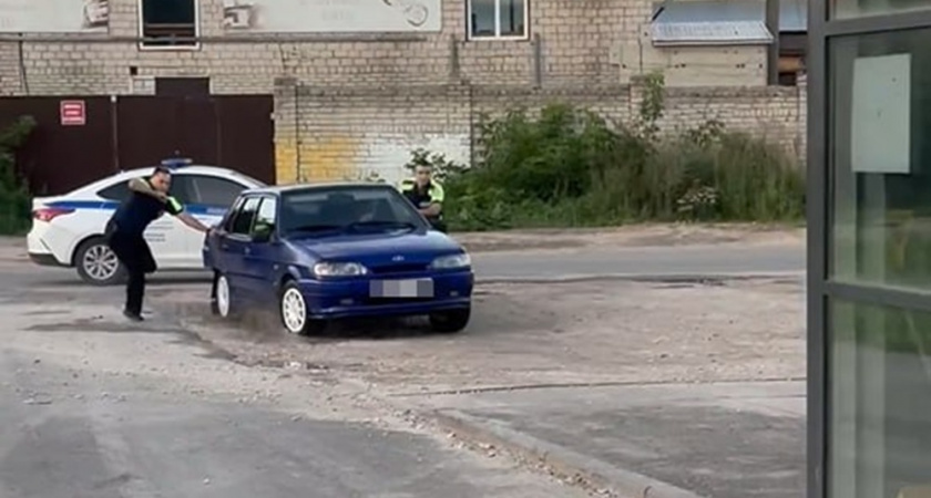 В Коврове пьяный водитель пытался уйти от погони и сбил инспектора ГАИ