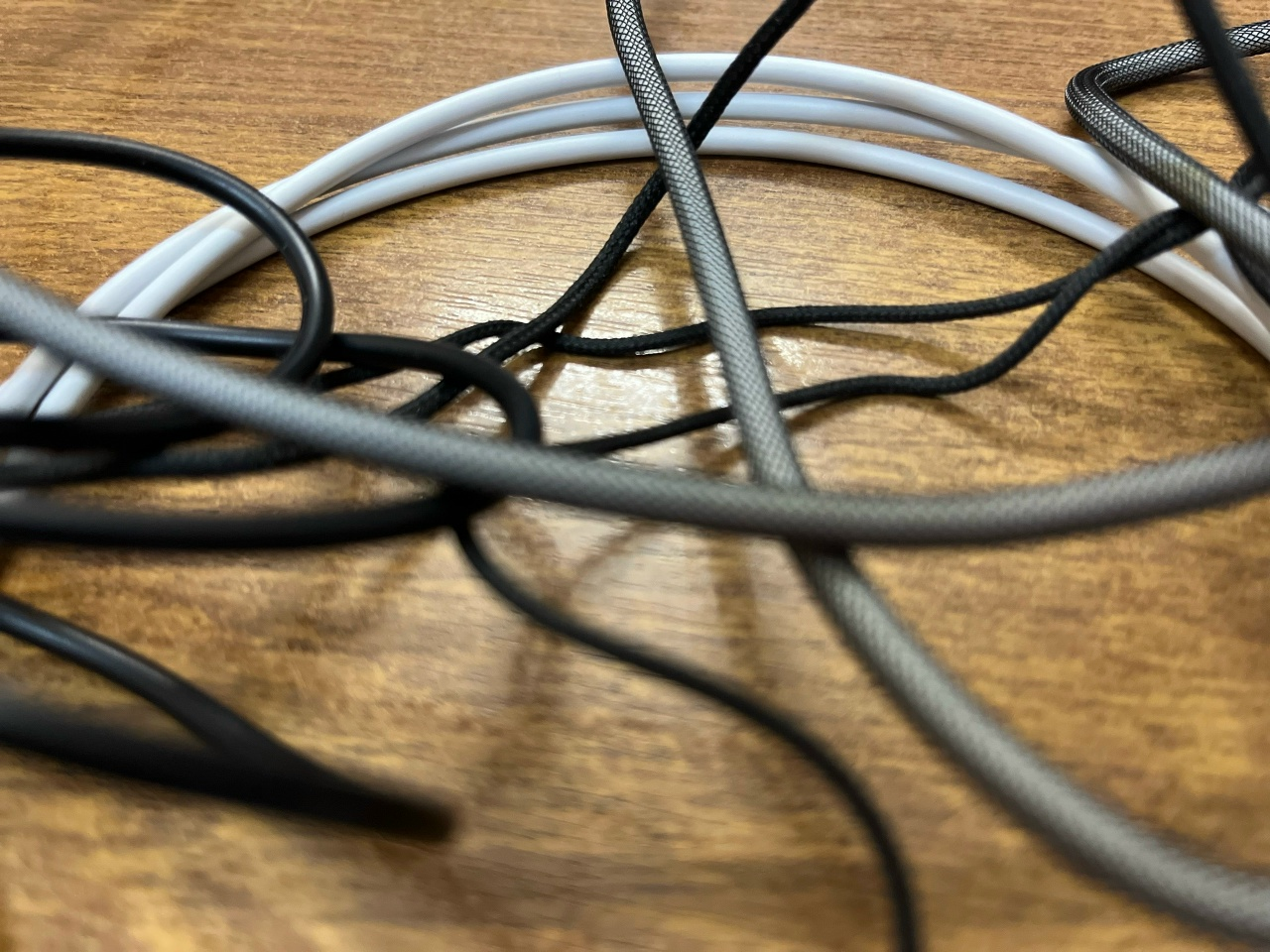 Иллюстрация к новости о пресечении нелегальных каналов связи