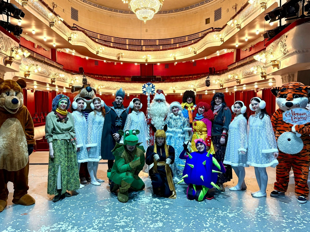 Сцена из новогоднего спектакля в Муромском театре