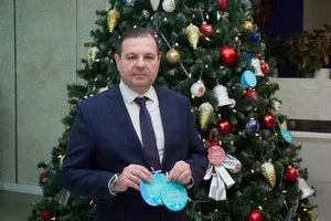 Подарки для детей от чиновников