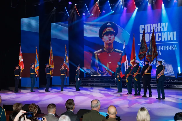 Концертная программа с участием артистов из ДНР