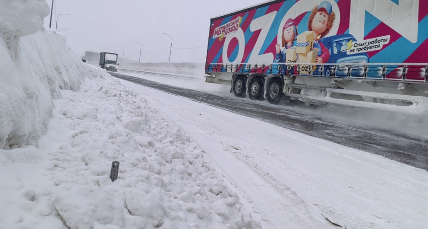 Снежные заносы на трассе М-12 в Муромском районе