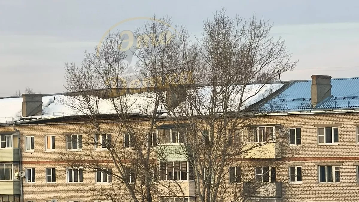 Обрушение крыши дома в Коврове на улице Космонавтов