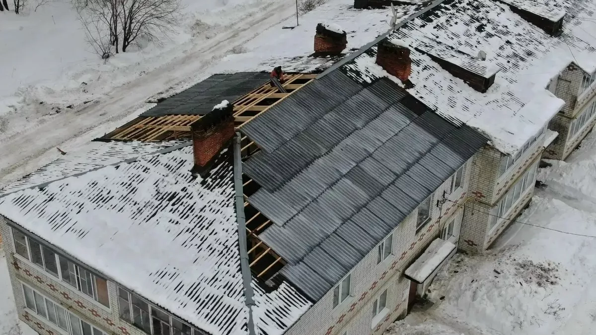 Восстановление кровли в Муроме после обрушения из-за снега