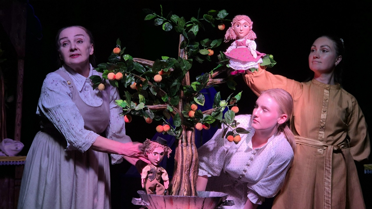 Афиша гастролей Горловского театра кукол в Муроме