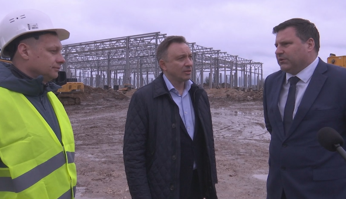 Депутат Госдумы Игорь Игошин на стройплощадке промтехнопарка в Муроме