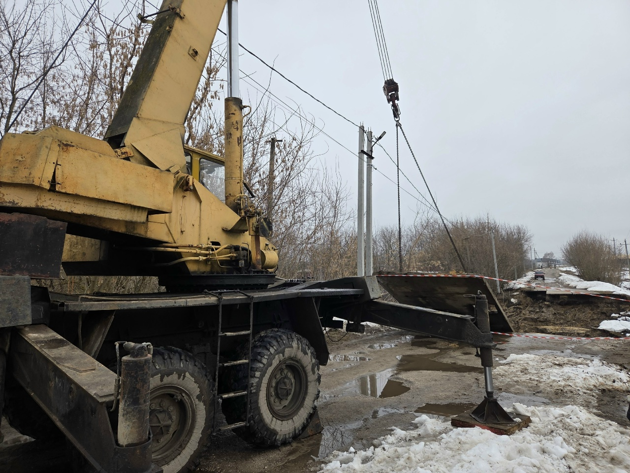 Разрушенная дорога в Панфилово после паводка