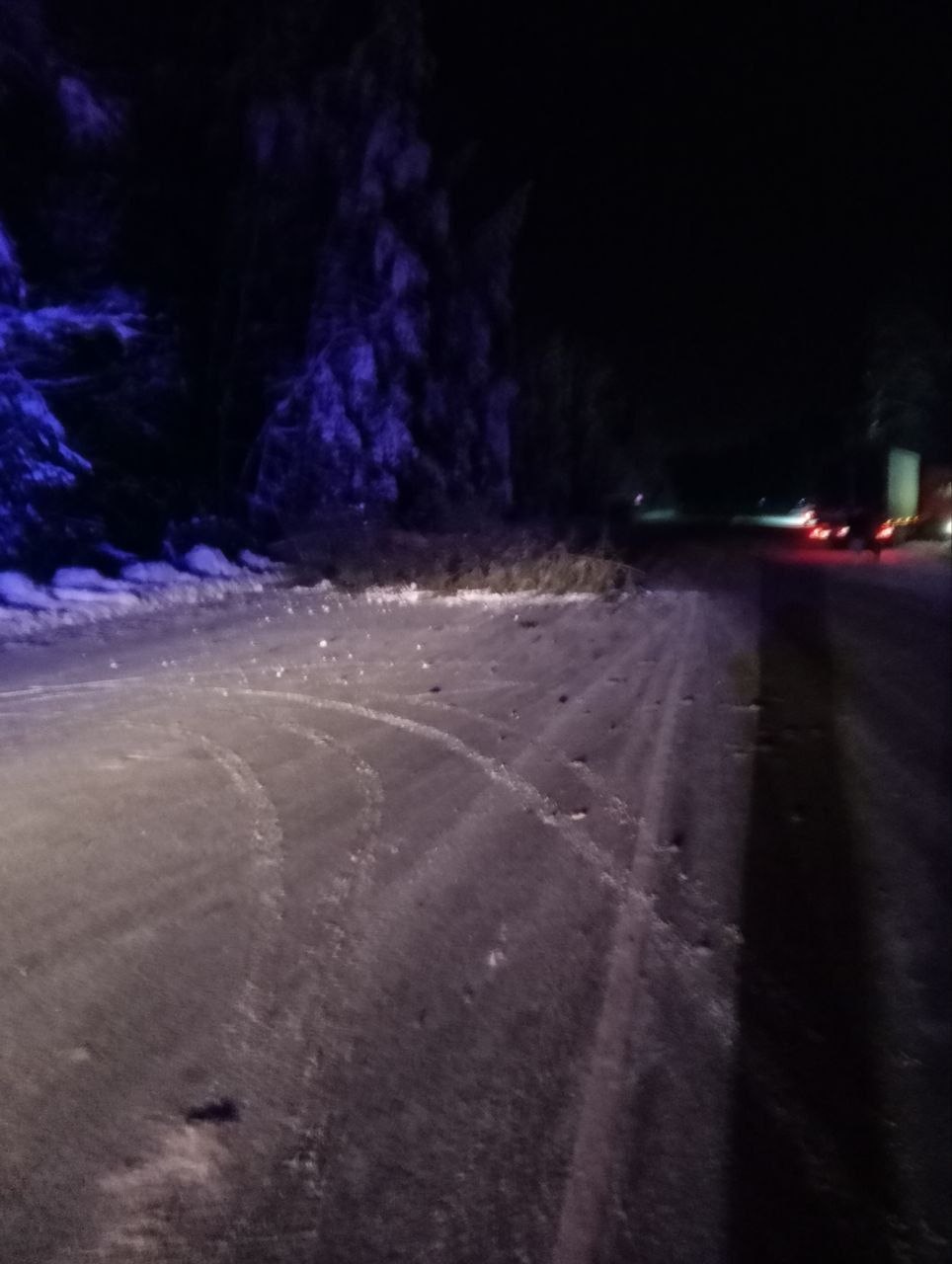 Место ДТП с участием УАЗа и грузовика